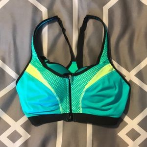VS X Sport Underwire Sports Bra Size 34C